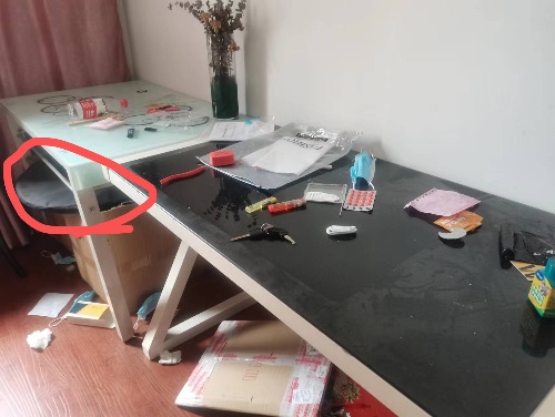 这个标题是图片下面的